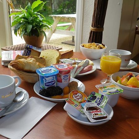 Hotel Amys Voreppe Oda fotoğraf