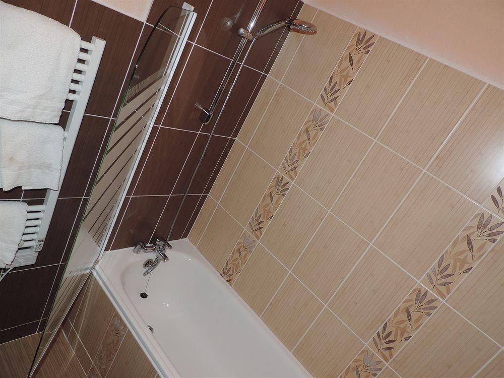 Hotel Amys Voreppe Dış mekan fotoğraf